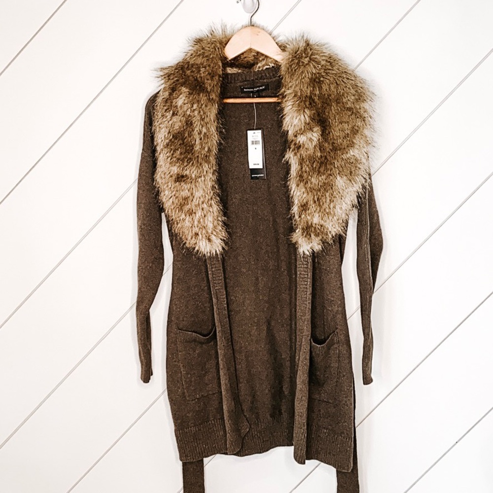 Banana Republic cardigan w removable fur collar